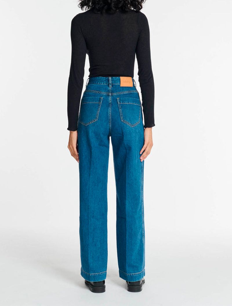 SAMUEL DENIM