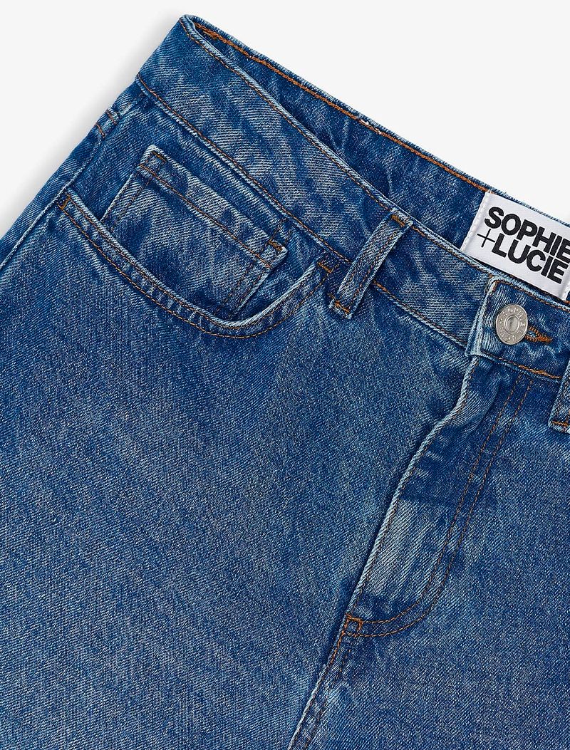CARLOTA DETALLE