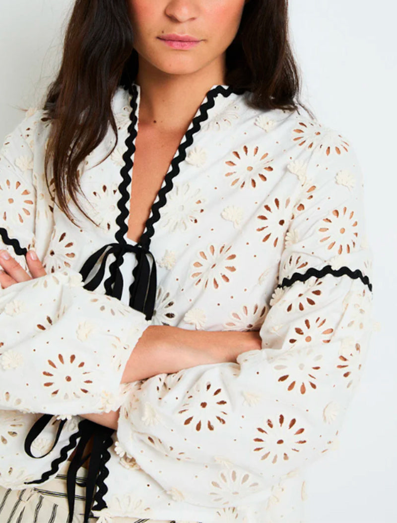 BLUSA CRISTINA TROQUELADO CRUDO
