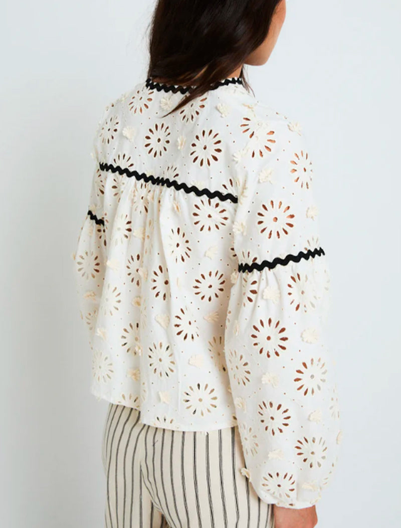BLUSA CRISTINA TROQUELADO CRUDO
