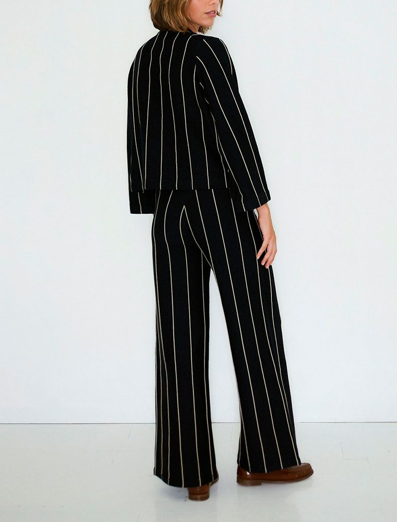 STRIPED ESPALDA